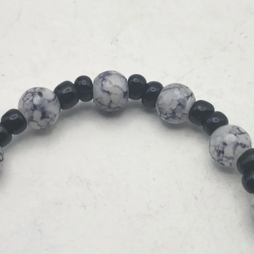 Black White Marbled Bead Bracelet Screw Clasp Costume Jewelry Unisex 6.5 Inch